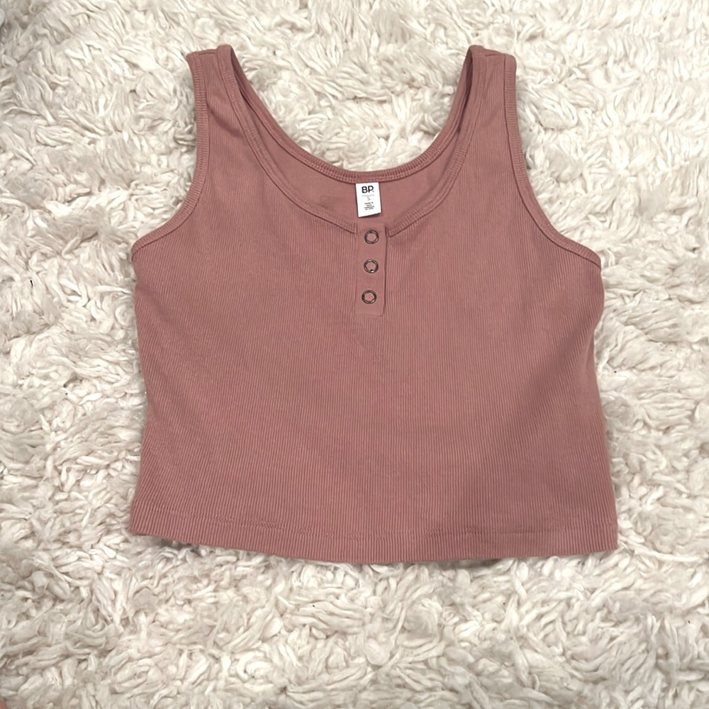 Women’s crop tank
